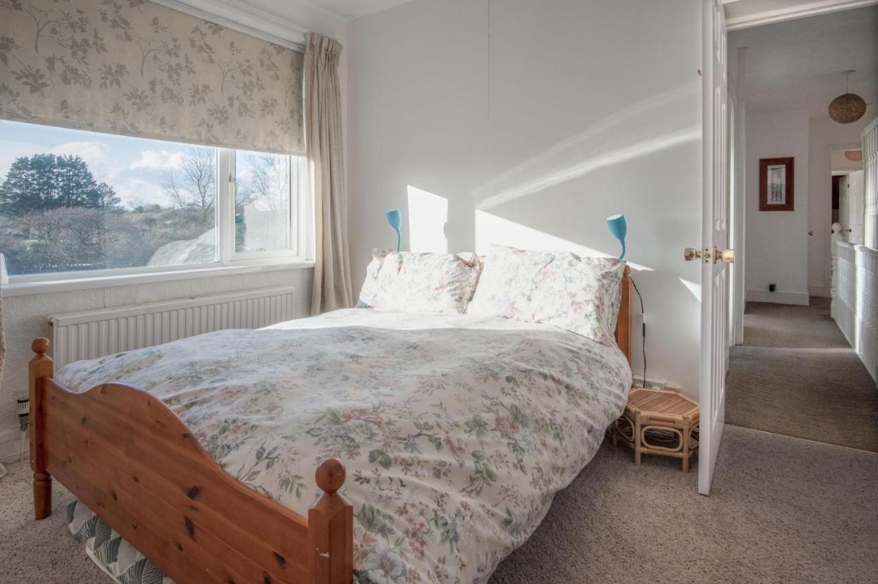 Maytree Cottage - 4 Bedroom Holiday Home - Tenby Bagian luar foto